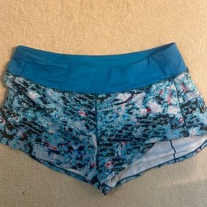 Lululemon Speed Up Mid-Rise Short 4" Size 14